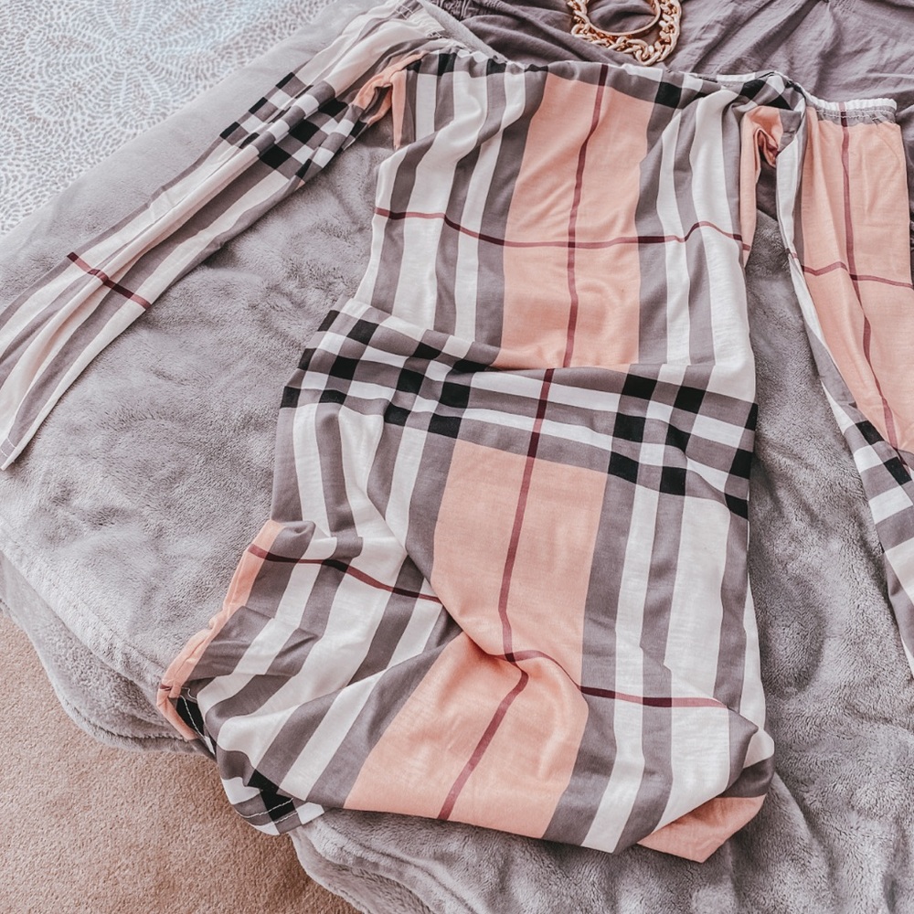 Burberry Off-Shoulder Mini